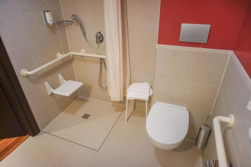 Kona Hotel Verona - Oda