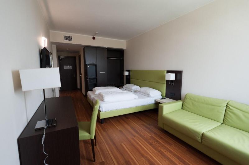 Kona Hotel Verona - Oda