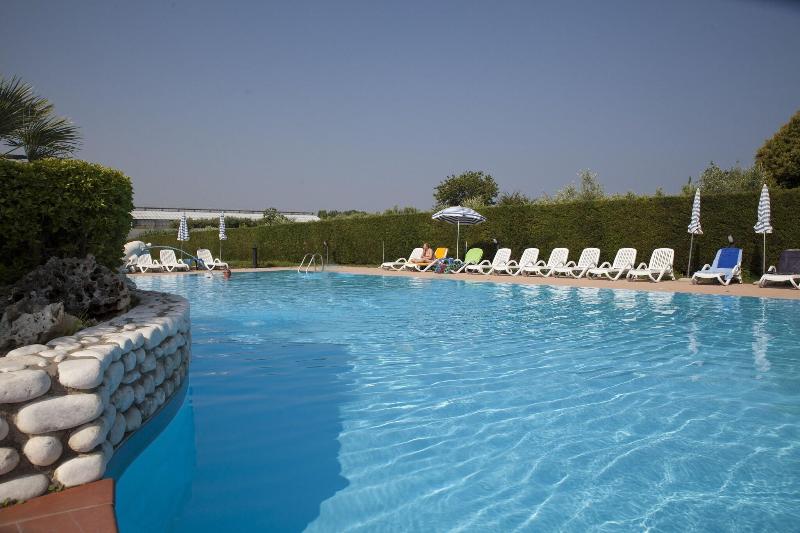Hotel Bella Lazise - Havuz