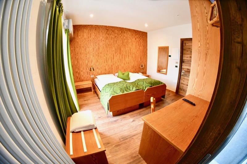 Hotel Alpenrose - Oda