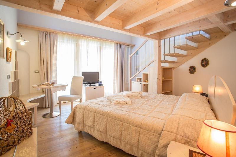Castelir Suite Hotel - Oda