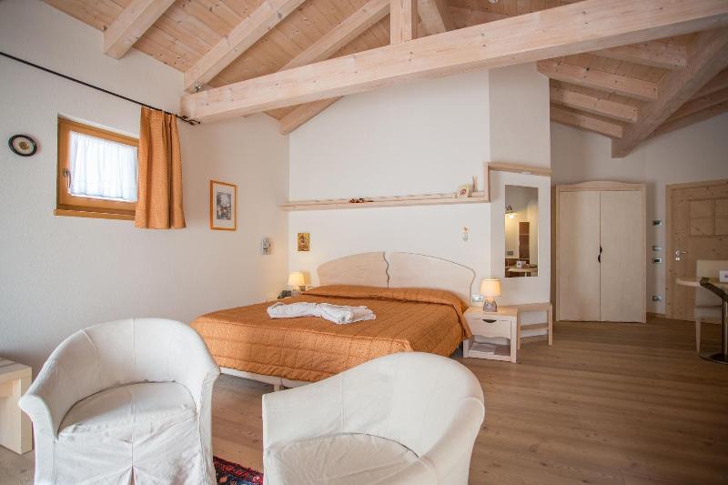 Castelir Suite Hotel - Oda