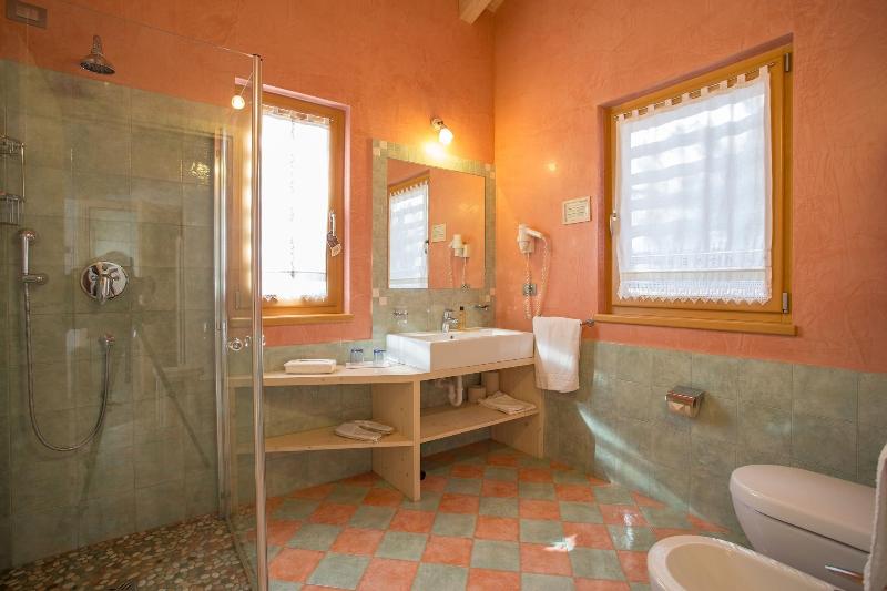 Castelir Suite Hotel - Oda