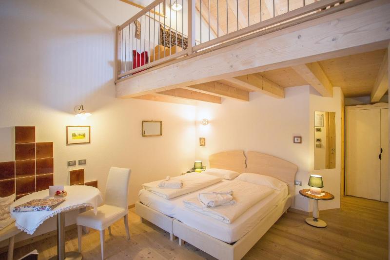 Castelir Suite Hotel - Oda