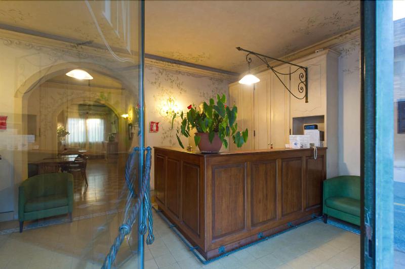 Hotel Moderno - Lobi