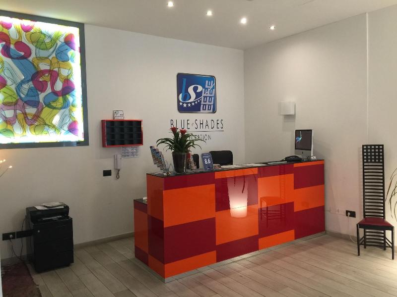 Blue Shades Aparthotel - Lobi