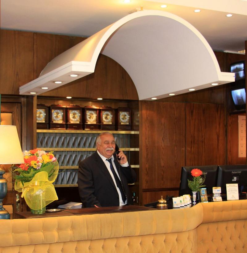 Euro Hotel - Lobi