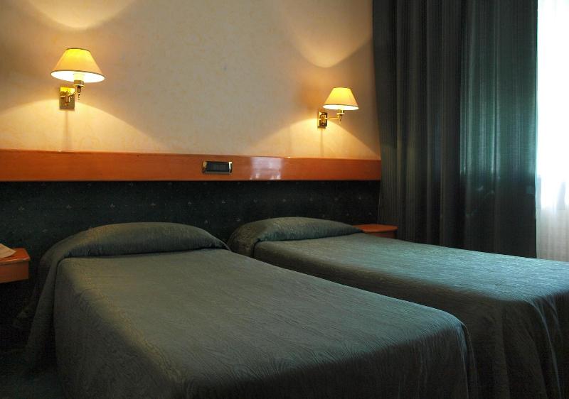 Euro Hotel - Oda