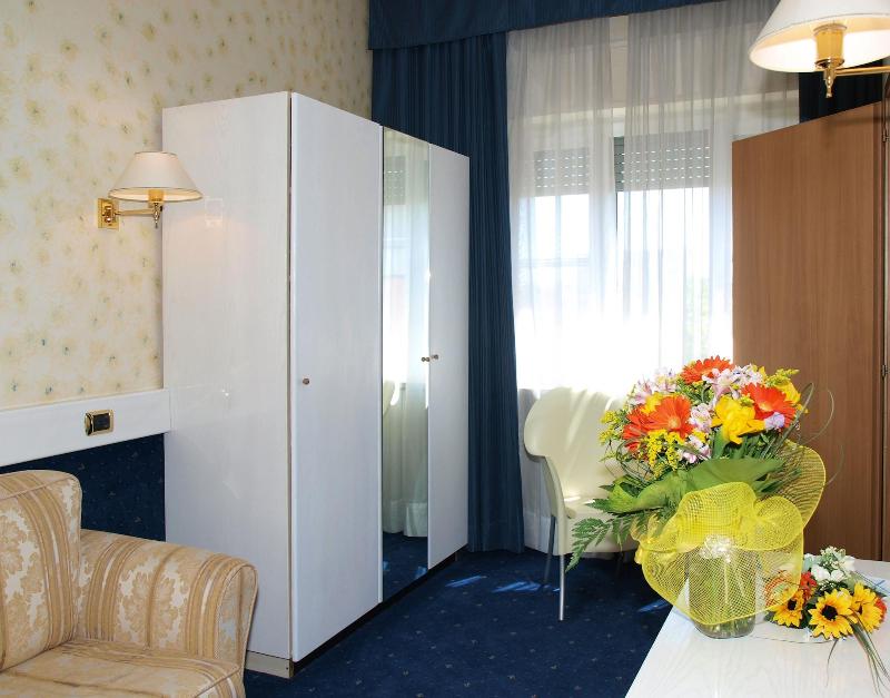 Euro Hotel - Oda