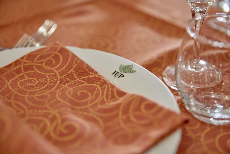 Hotel Plaza - Restoran
