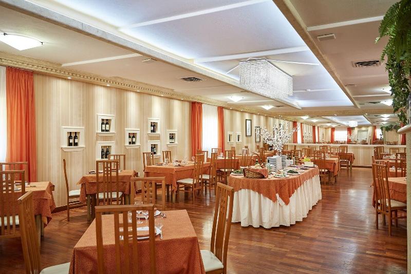 Hotel Plaza - Restoran