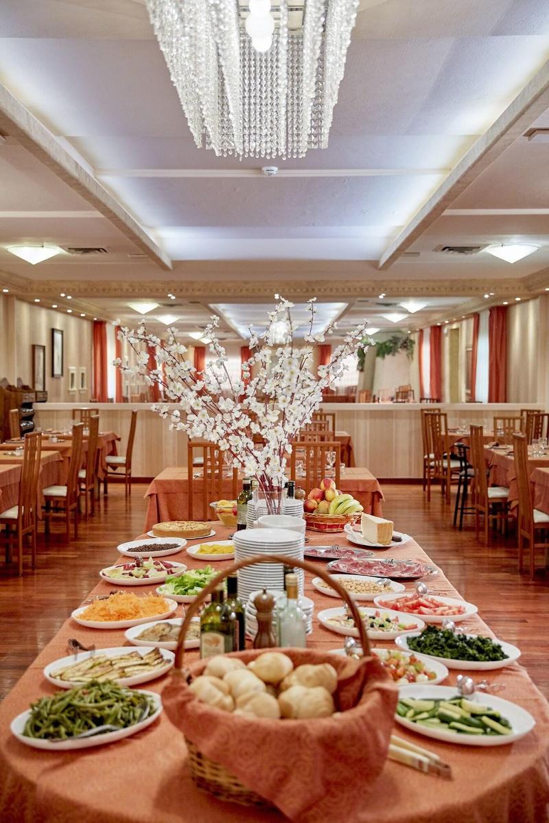 Hotel Plaza - Restoran