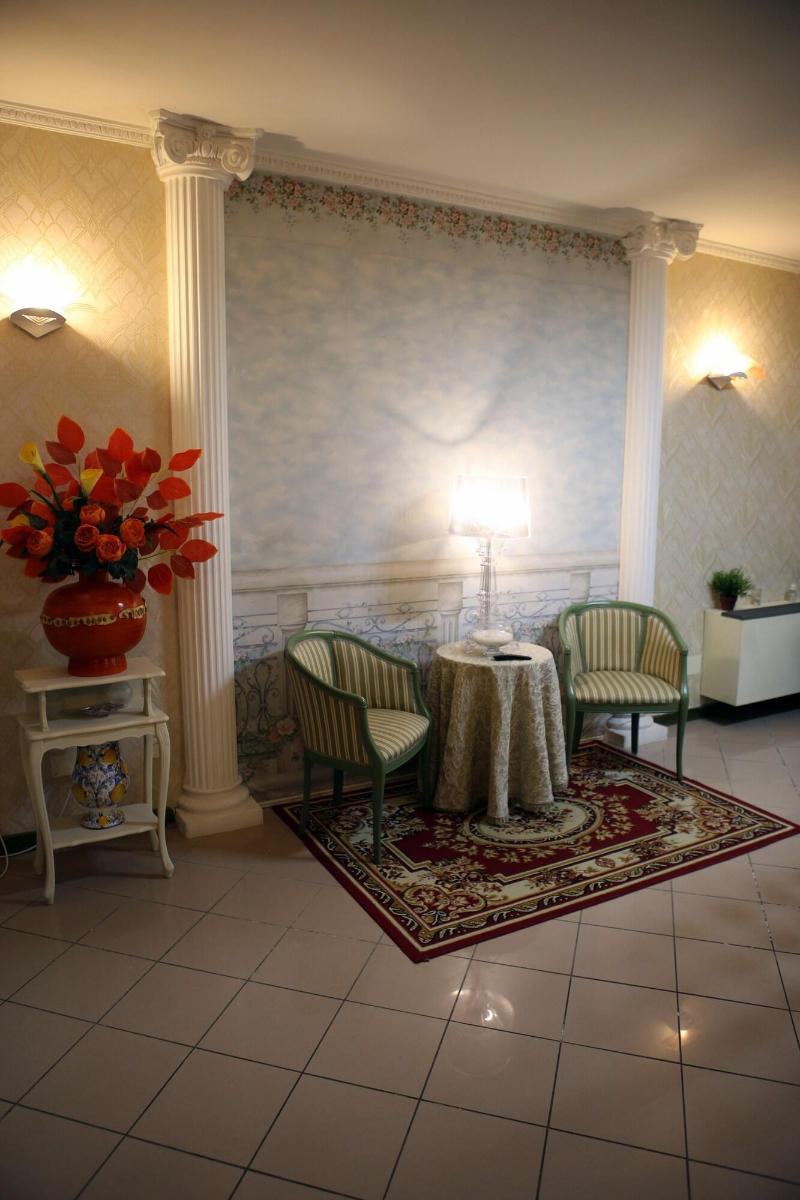 Hotel La Torre - Lobi