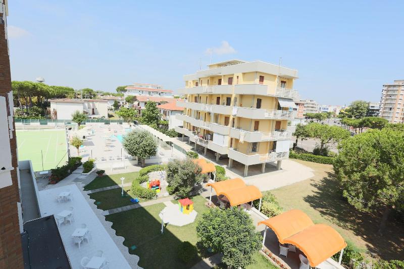 Family Hotel Marina Beach - Genel
