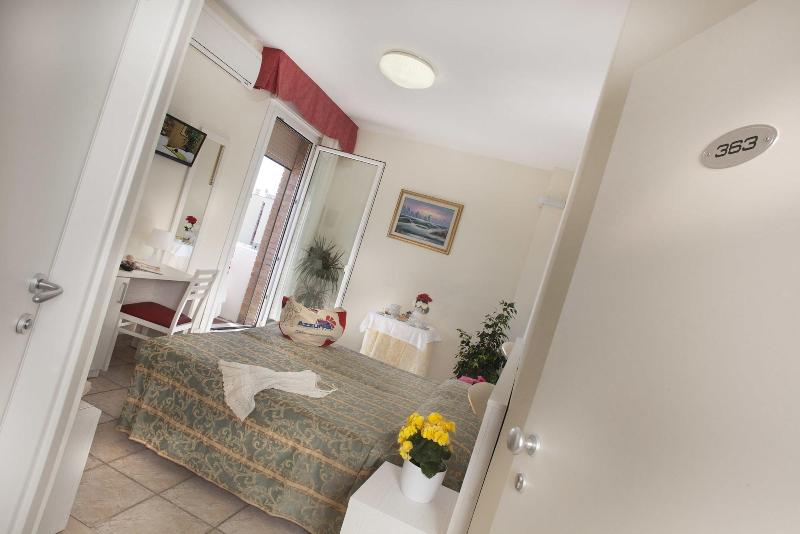Family Hotel Marina Beach - Oda