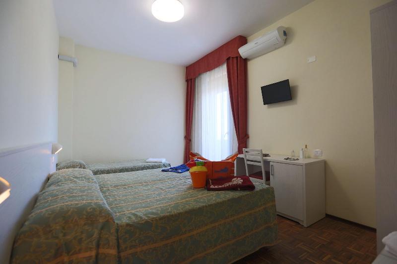 Family Hotel Marina Beach - Oda