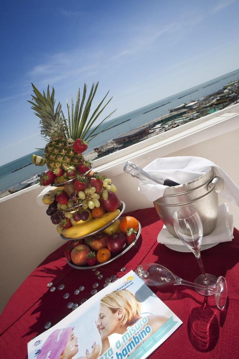 Family Hotel Marina Beach - Oda