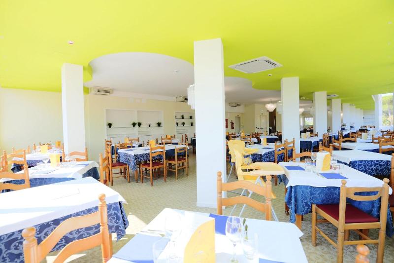 Family Hotel Marina Beach - Restoran