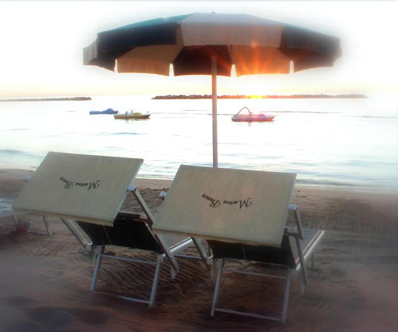 Family Hotel Marina Beach - Teras