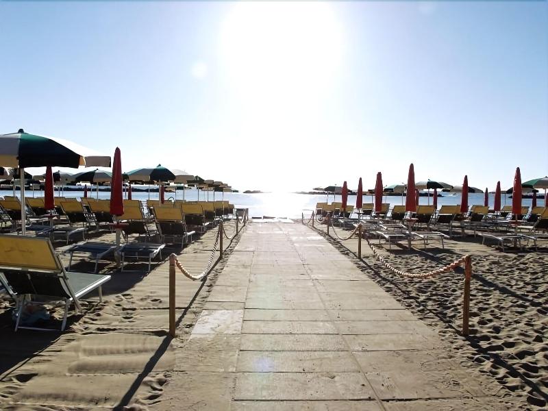 Family Hotel Marina Beach - Teras