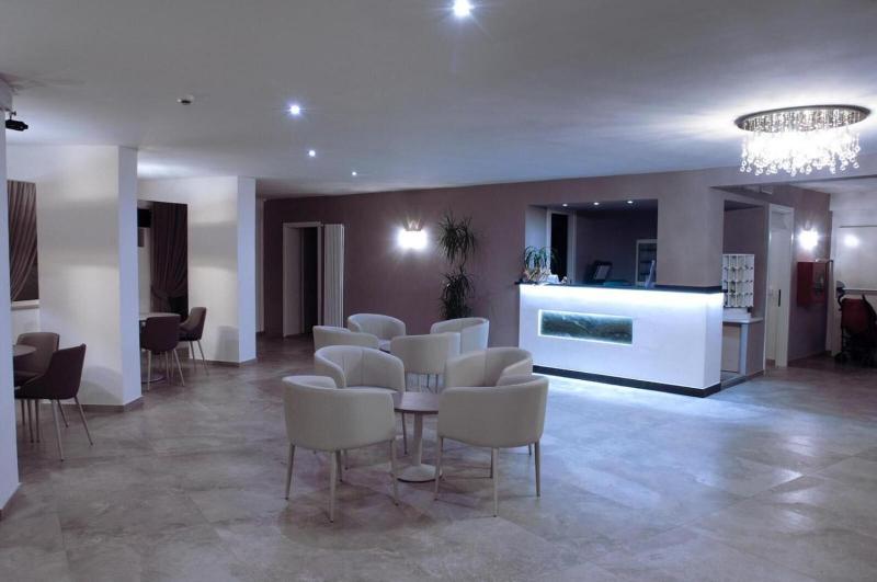 Hotel Schiller - Lobi