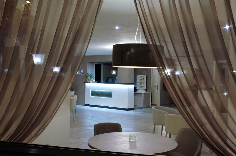 Hotel Schiller - Lobi