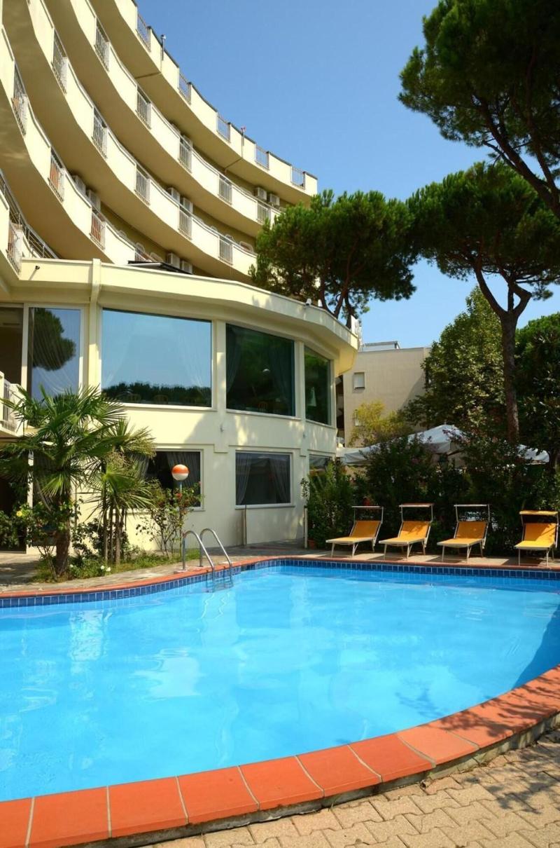 Hotel Schiller - Havuz