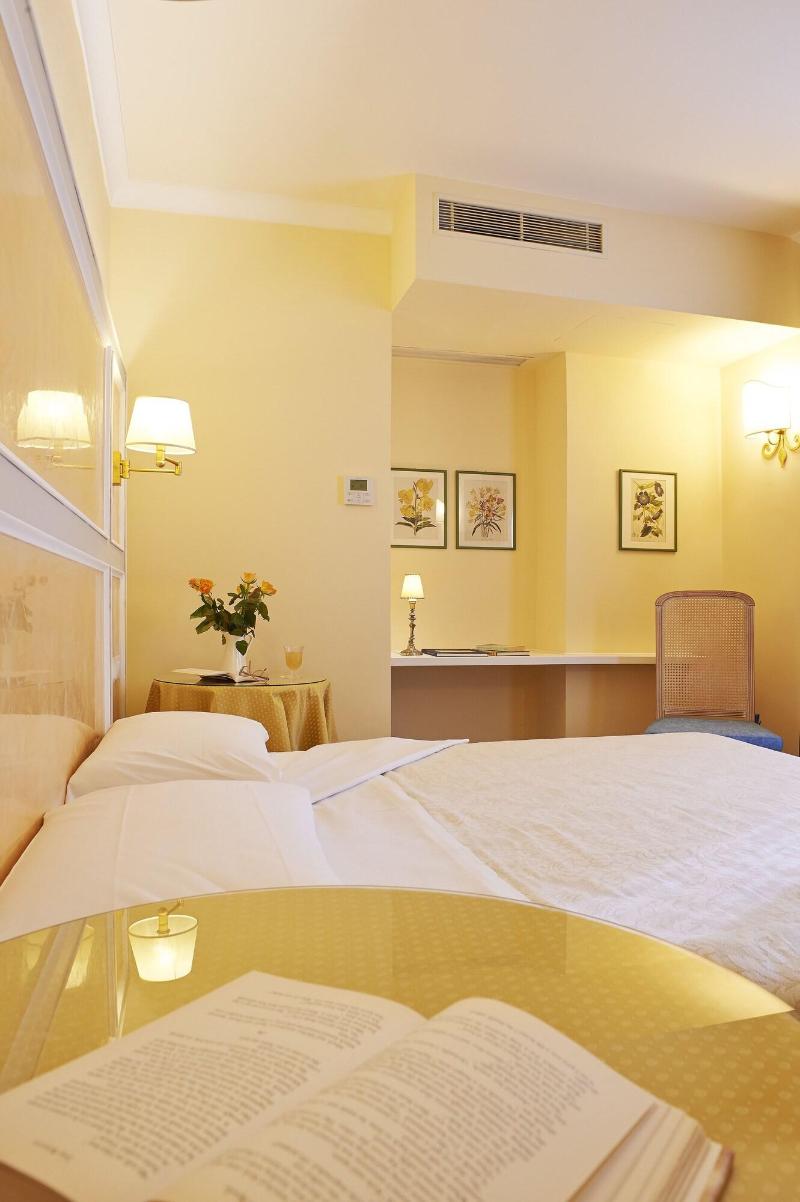 Hotel Firenze Capitale - Oda