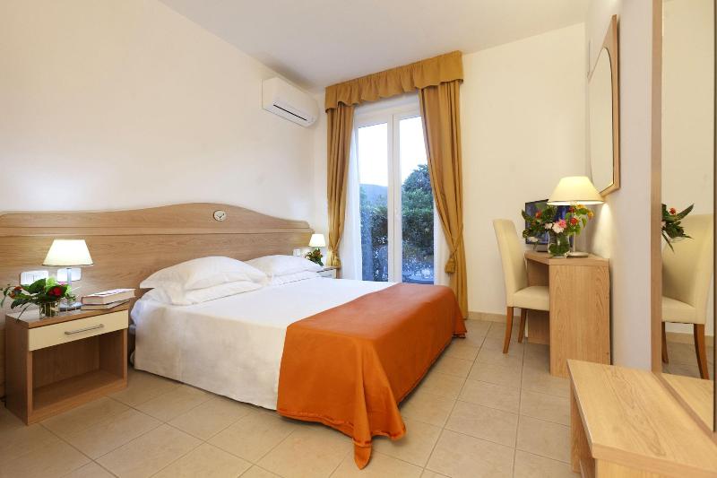 Hotel Villa Smeraldo - Oda