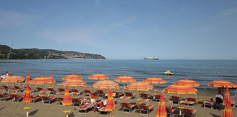 Hotel Villa Smeraldo - Plaj