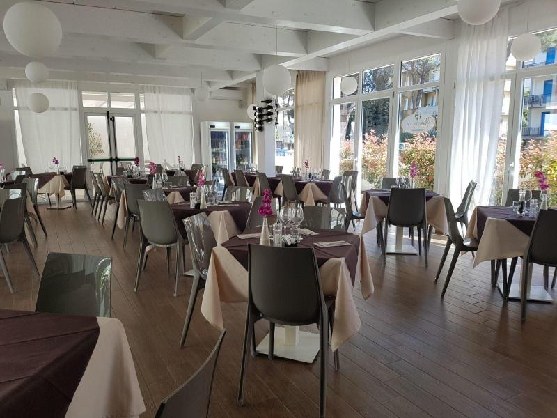 Hotel La Pineta - Restoran
