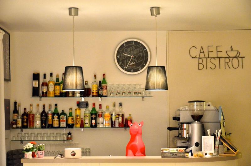 Petit Hotel - Bar
