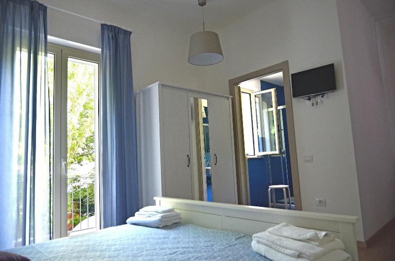 Petit Hotel - Oda