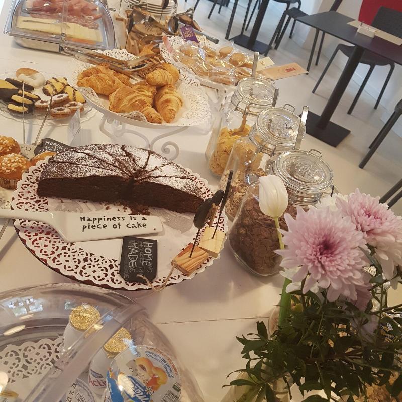 Petit Hotel - Restoran
