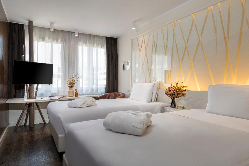 Admiral Lugano - Oda