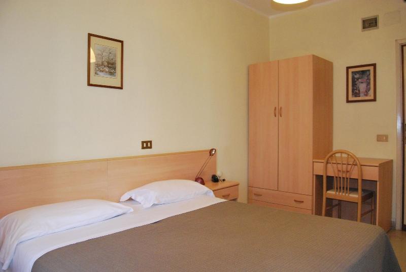 Hotel Laurin - Oda