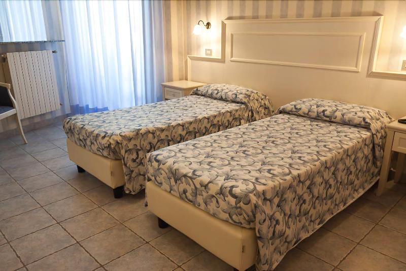 Hotel Riviera - Oda