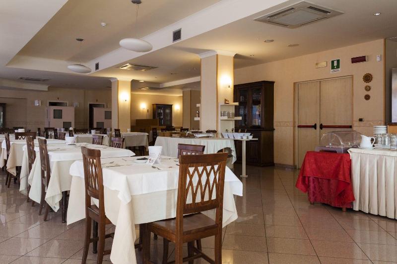 Hotel Riviera - Restoran