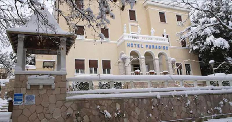 Hotel Paradiso - Genel