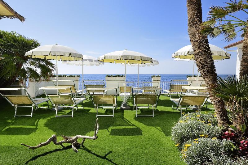 Hotel Villa Delle Palme - Plaj