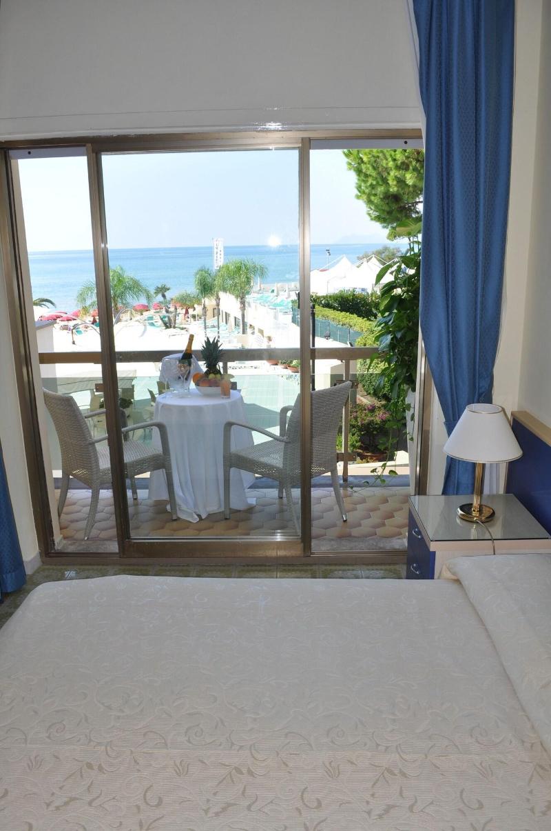 Grand Hotel La Playa - Oda