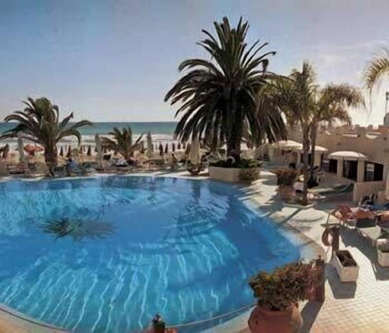 Grand Hotel La Playa - Havuz