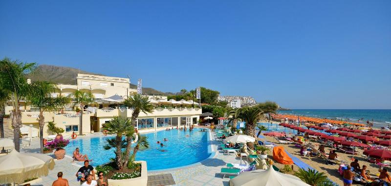 Grand Hotel La Playa - Plaj