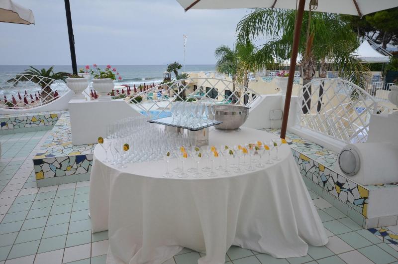 Grand Hotel La Playa - Restoran