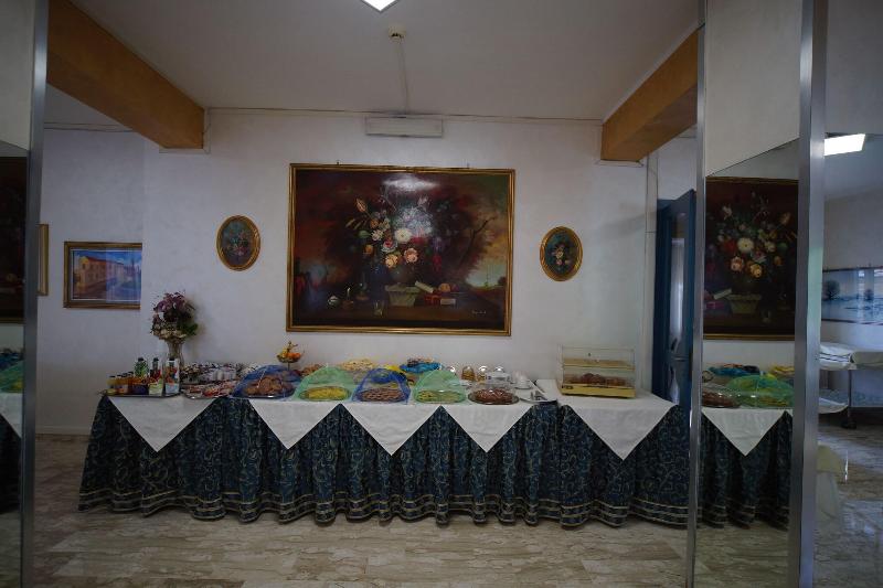 King Hotel - Restoran