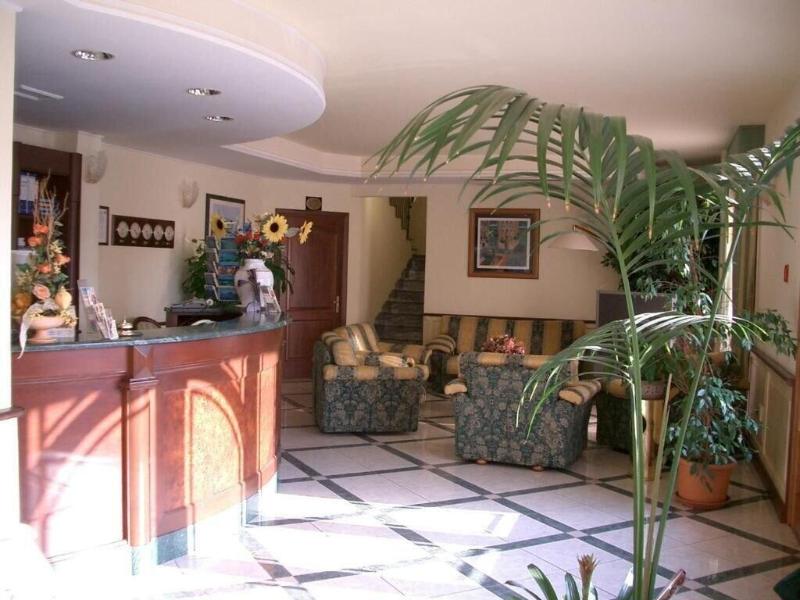Hotel Ristorante Stella 2000 - Lobi