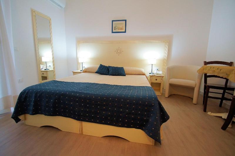 Hotel Tartaruga Bianca - Oda