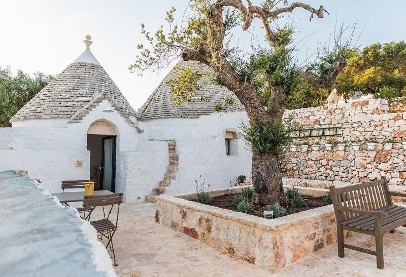 Borgo Canonica - Genel