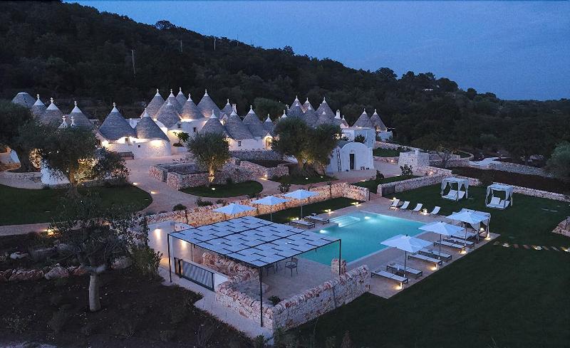 Borgo Canonica - Genel