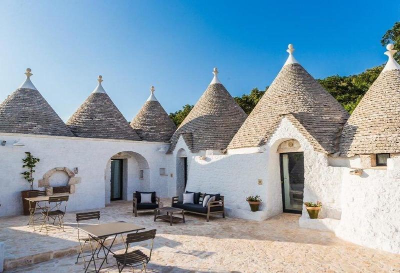 Borgo Canonica - Genel